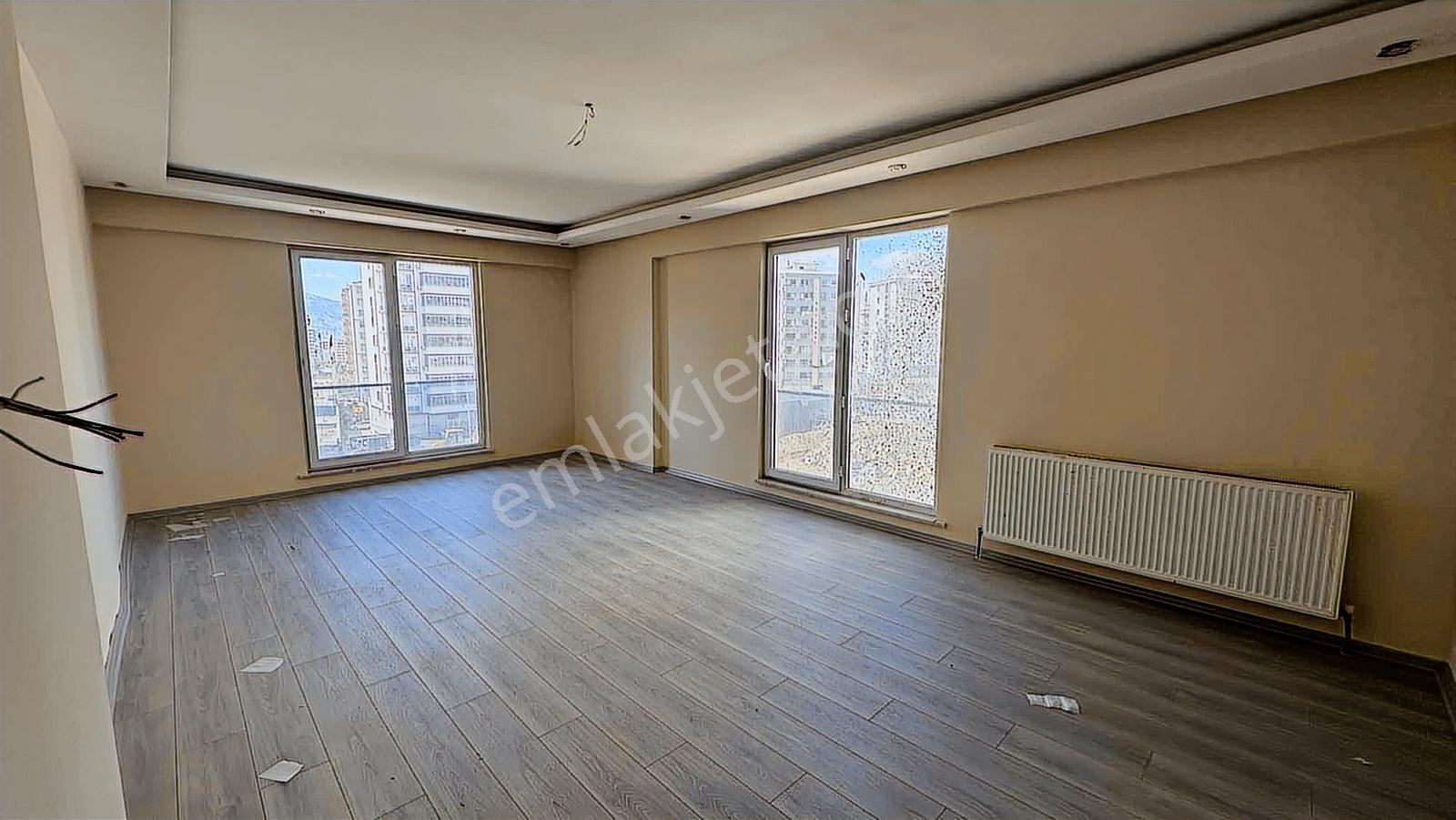 Remax Yeni'den Sosyal Donatılı Site İçerisinde Satlık 4+1 - Görsel 20