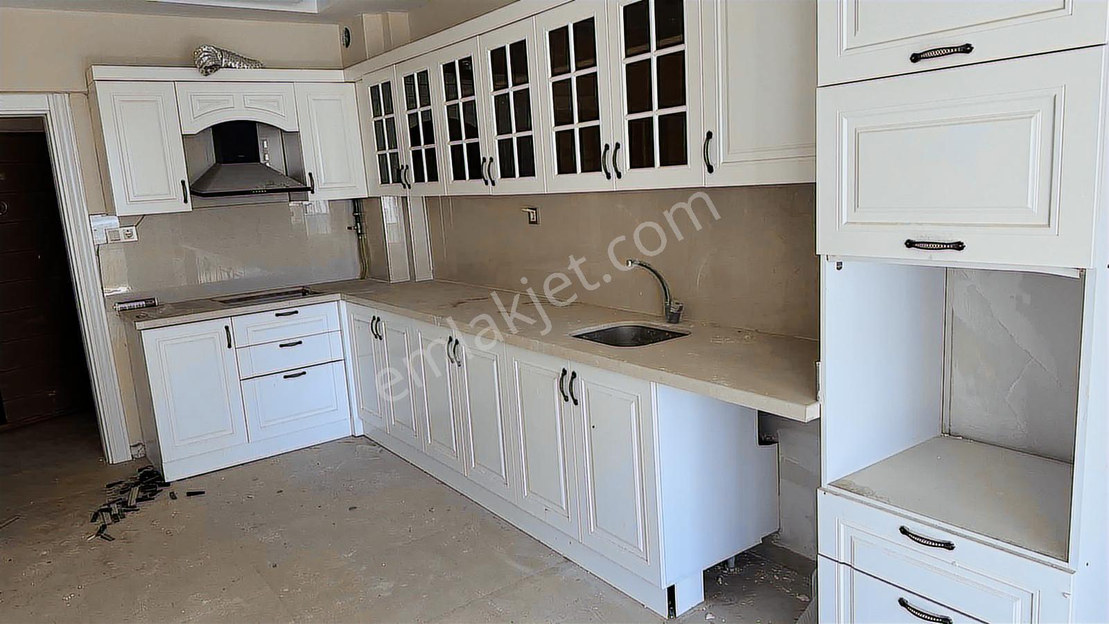 Remax Yeni'den Sosyal Donatılı Site İçerisinde Satlık 4+1 - Görsel 31