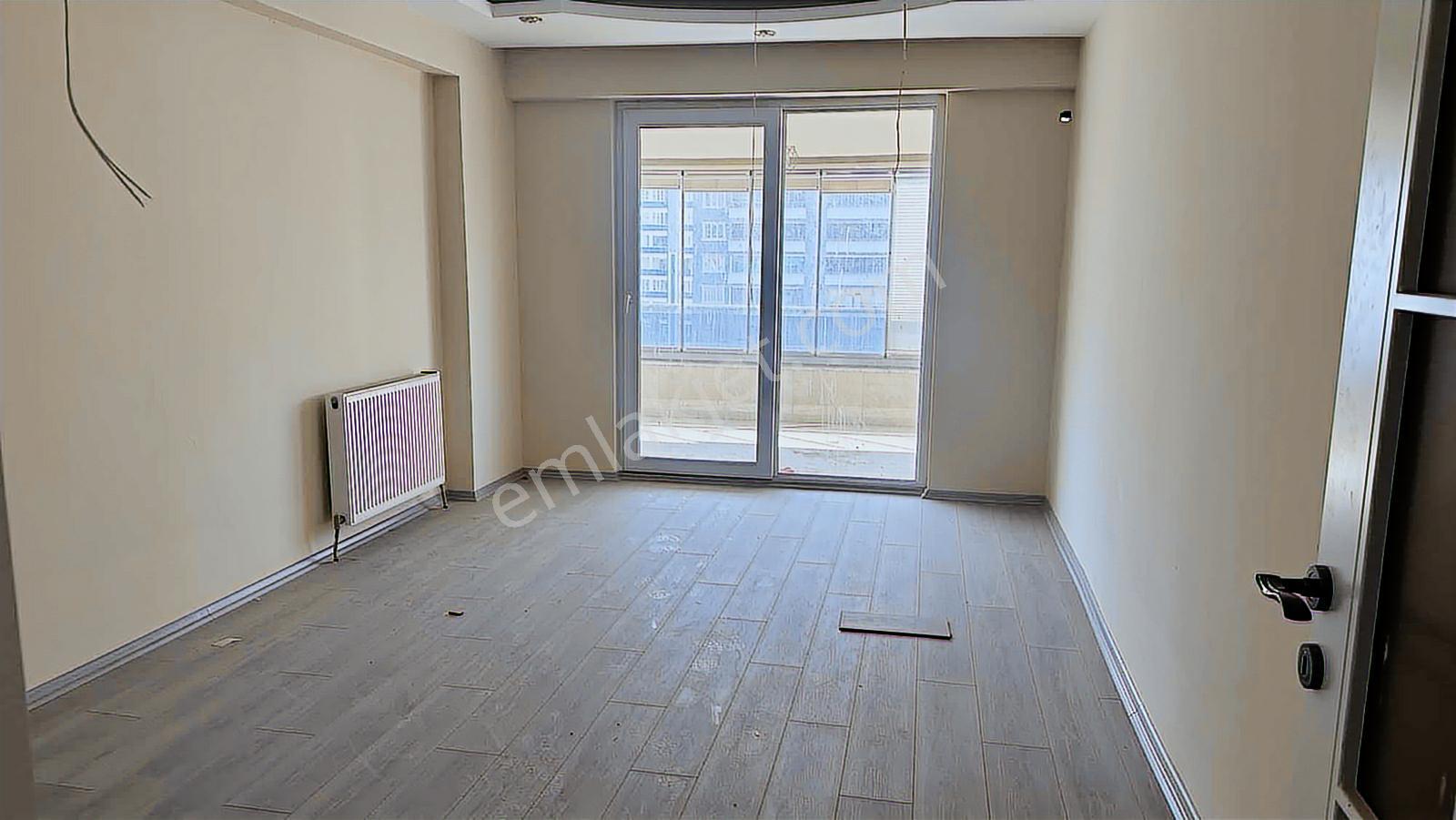 Remax Yeni'den Sosyal Donatılı Site İçerisinde Satlık 4+1 - Görsel 25