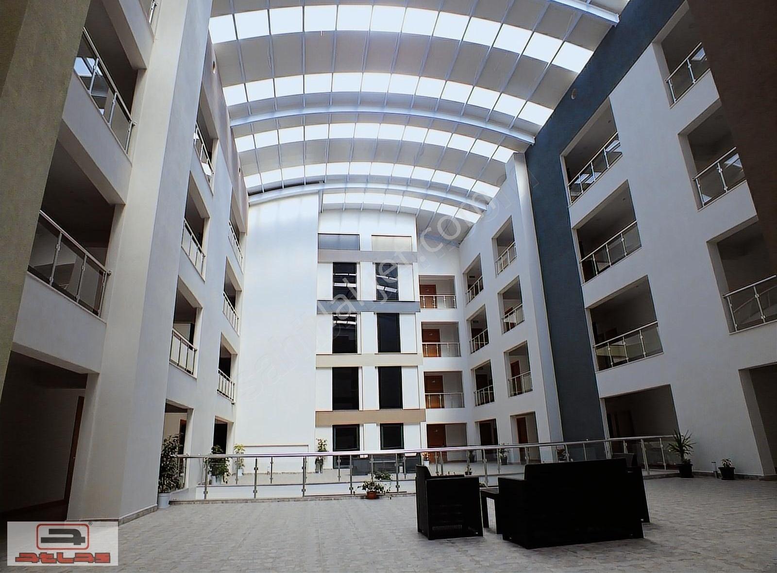 Campus İstanbul Yatırımlık Kiracılı Eşyalı 1+1 Resıdence Daire - Görsel 8