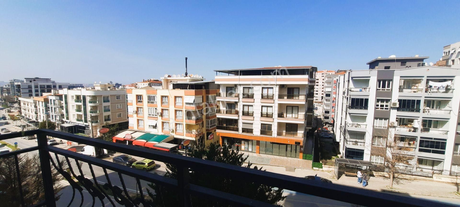 Ahmet Piriştina Bulvarı Üzerinde 3+1, Kilerli, Çift Balkonlu Kullanışlı Mükemmel Konumda Daire - Görsel 15