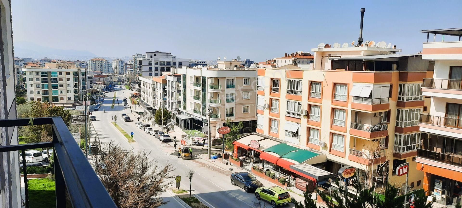 Ahmet Piriştina Bulvarı Üzerinde 3+1, Kilerli, Çift Balkonlu Kullanışlı Mükemmel Konumda Daire - Görsel 6