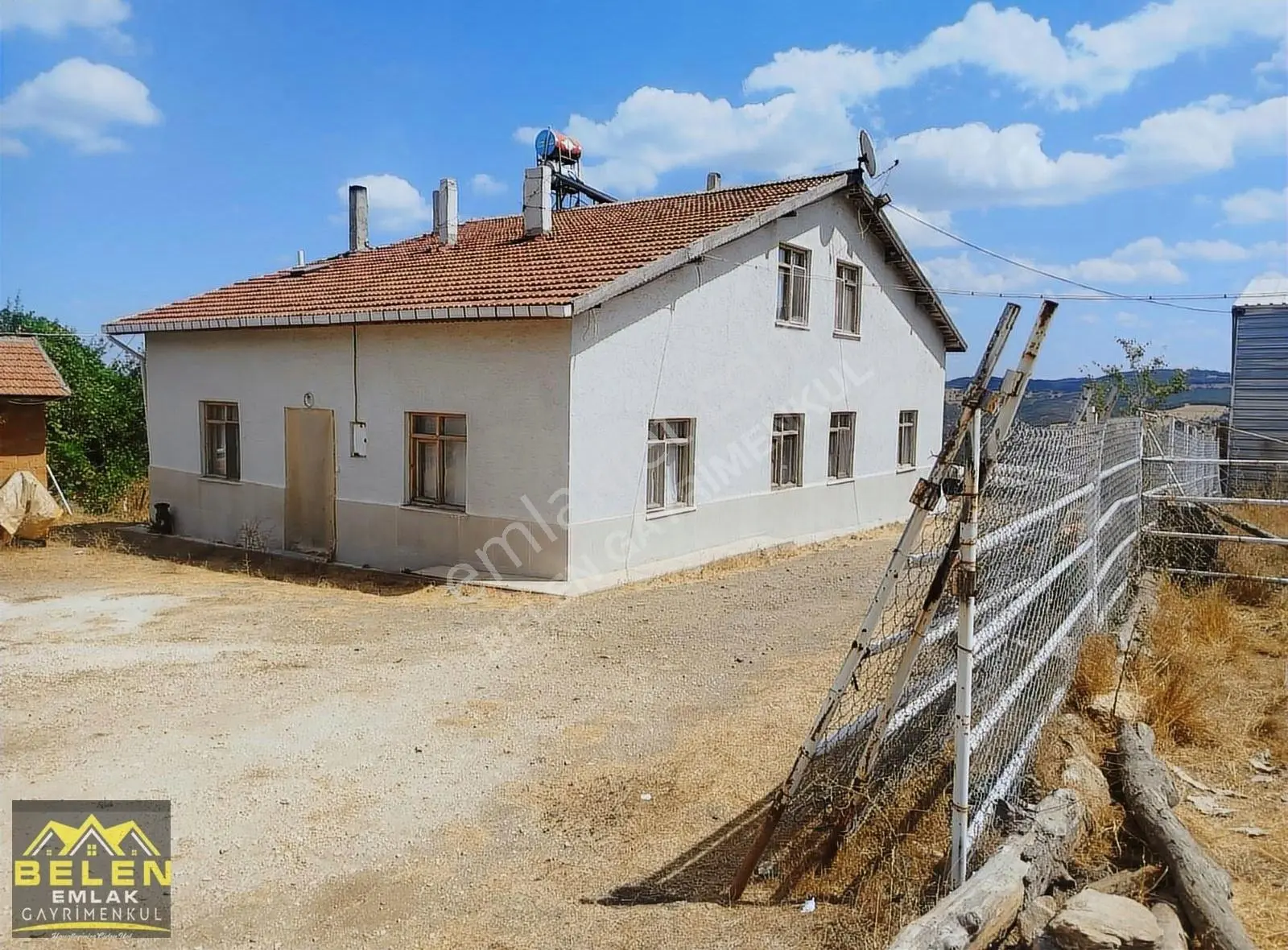 Hazır Kurulu Düzen Besıhane Ve Bahçeli Çiftlik Evi - Görsel 4