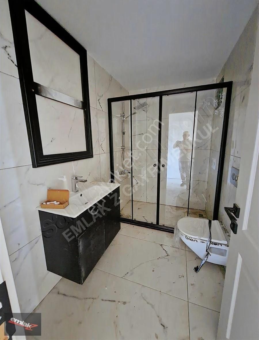 Emlak Z 'den ⫸ F I R S A T ⫸yeni Mahalle'de 乂merkezi Konumda 4+1 - Görsel 3