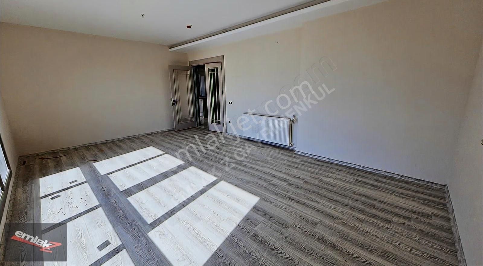 Emlak Z 'den ⫸ F I R S A T ⫸yeni Mahalle'de 乂merkezi Konumda 4+1 - Görsel 5