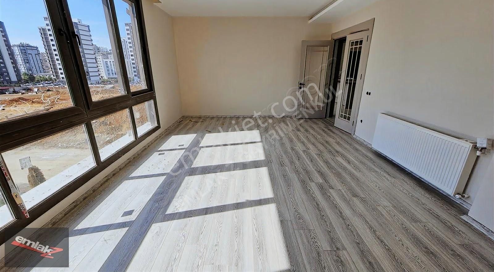 Emlak Z 'den ⫸ F I R S A T ⫸yeni Mahalle'de 乂merkezi Konumda 4+1 - Görsel 14