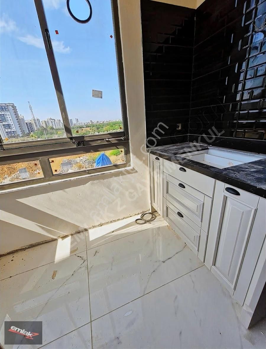 Emlak Z 'den ⫸ F I R S A T ⫸yeni Mahalle'de 乂merkezi Konumda 4+1 - Görsel 11