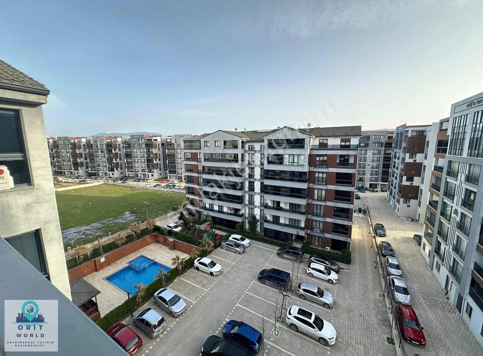 Balkan Mah Avm Yanında Satılık 5+1 Daire