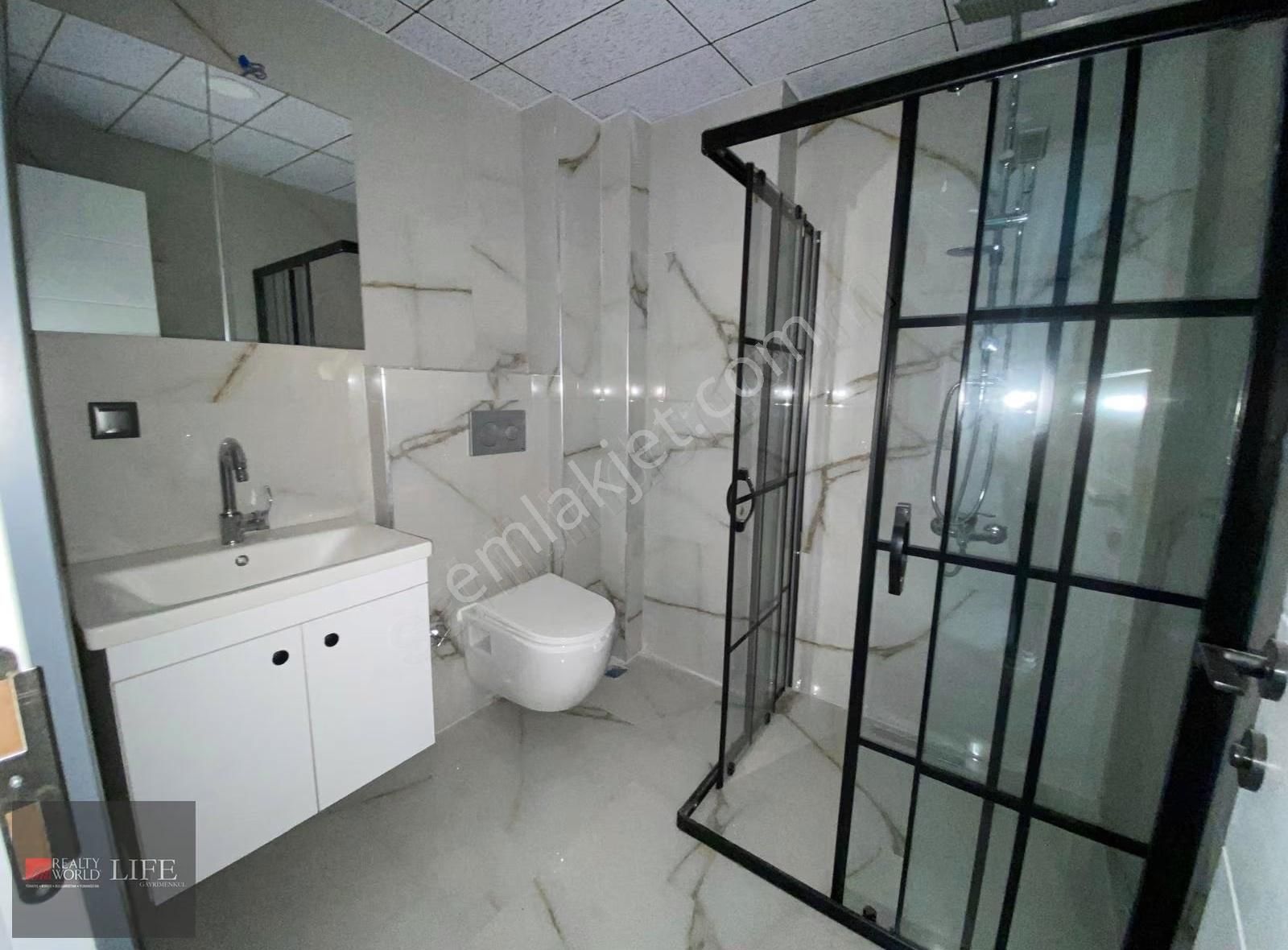 Rw Lıfe// Çamlıca Mh Birlik2 Cd Yakını Özel Garajlı Satılık 2+1 - Görsel 5