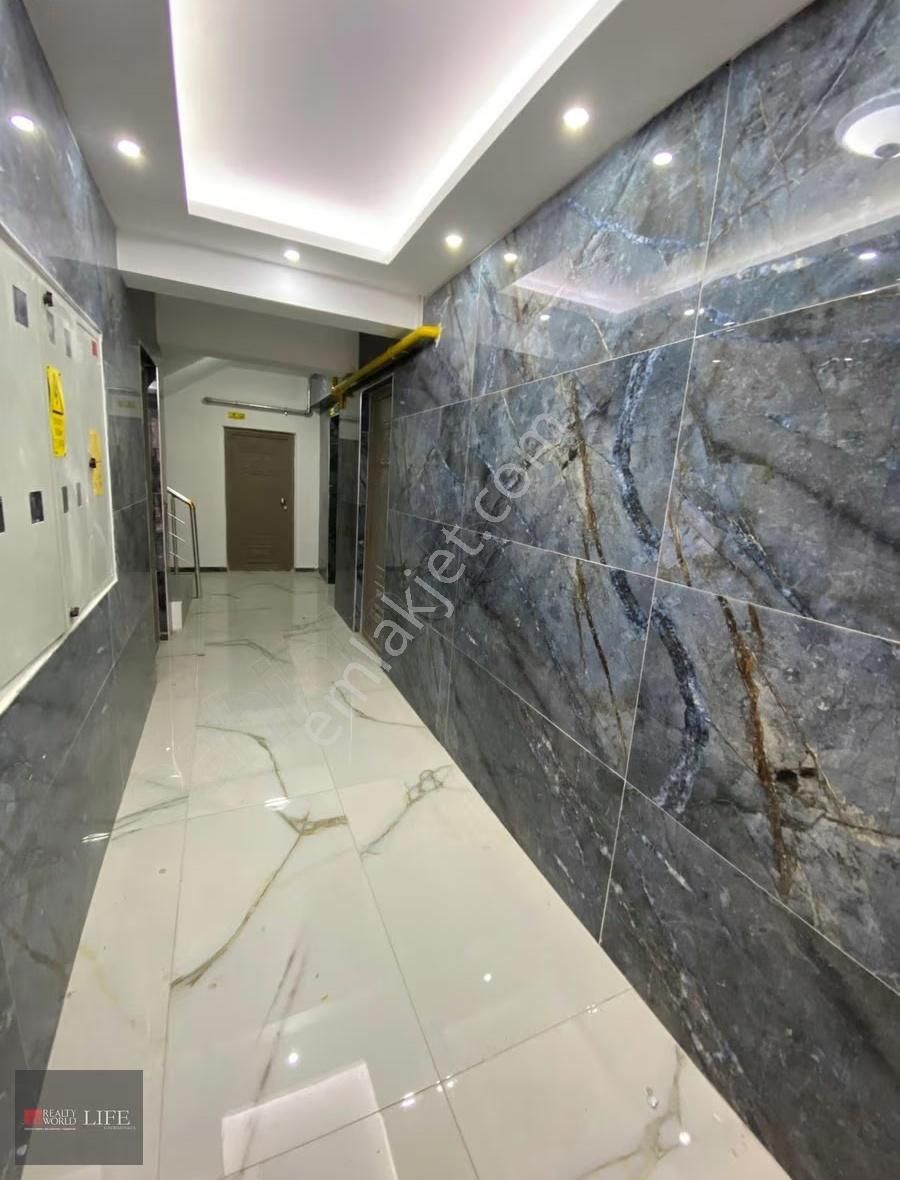 Rw Lıfe// Çamlıca Mh Birlik2 Cd Yakını Özel Garajlı Satılık 2+1 - Görsel 8