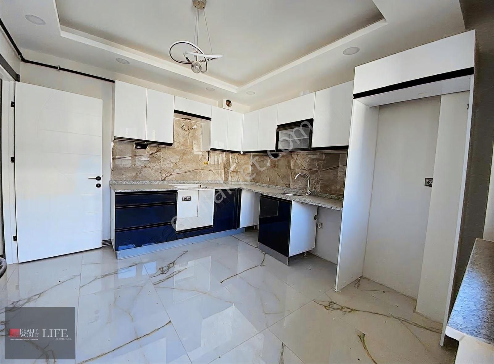 Rw Lıfe// Çamlıca Mh Birlik2 Cd Yakını Özel Garajlı Satılık 2+1 - Görsel 19