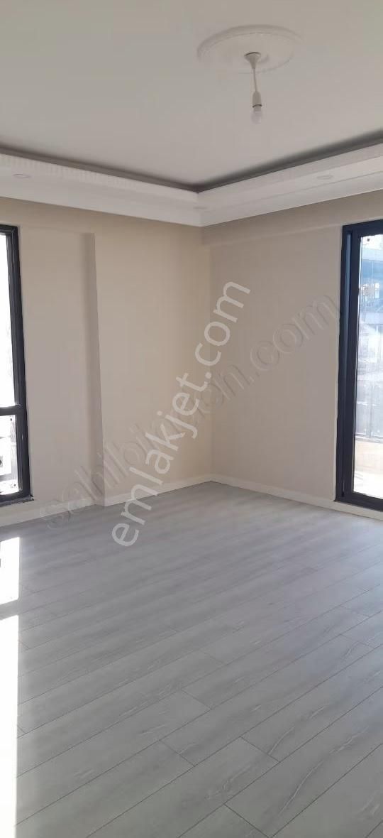 Cumhuriyet Mahallesinde Sıfır.iskanı Alınmış 3 Artı 1 - Görsel 6