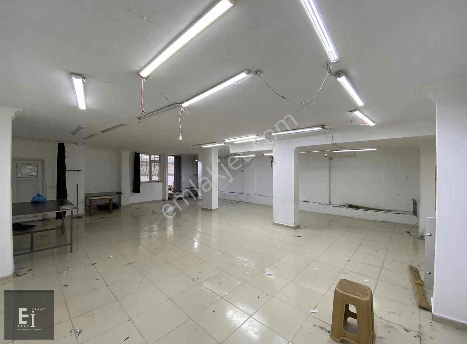 Eray Emlak'tan Kiralık Dükkan 120m2 Tekstil Depo Vb. Uygun