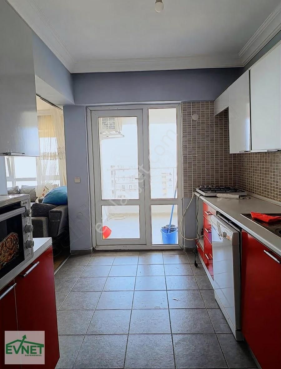 Uydukent'te Deniz Manzaralı Eşyalı Kiralık 2+1 Daire - Görsel 3