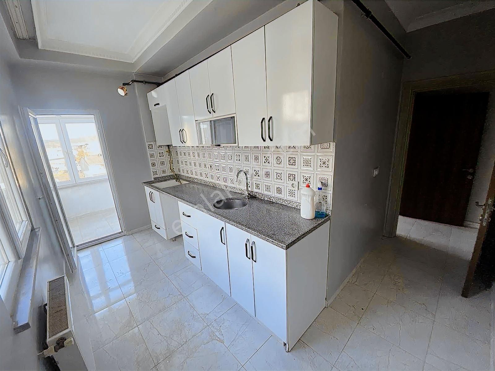 Arnavutköy Atatürk Mahallesinde Teraslı 140 M² Dubleks Fırsatı - Görsel 13