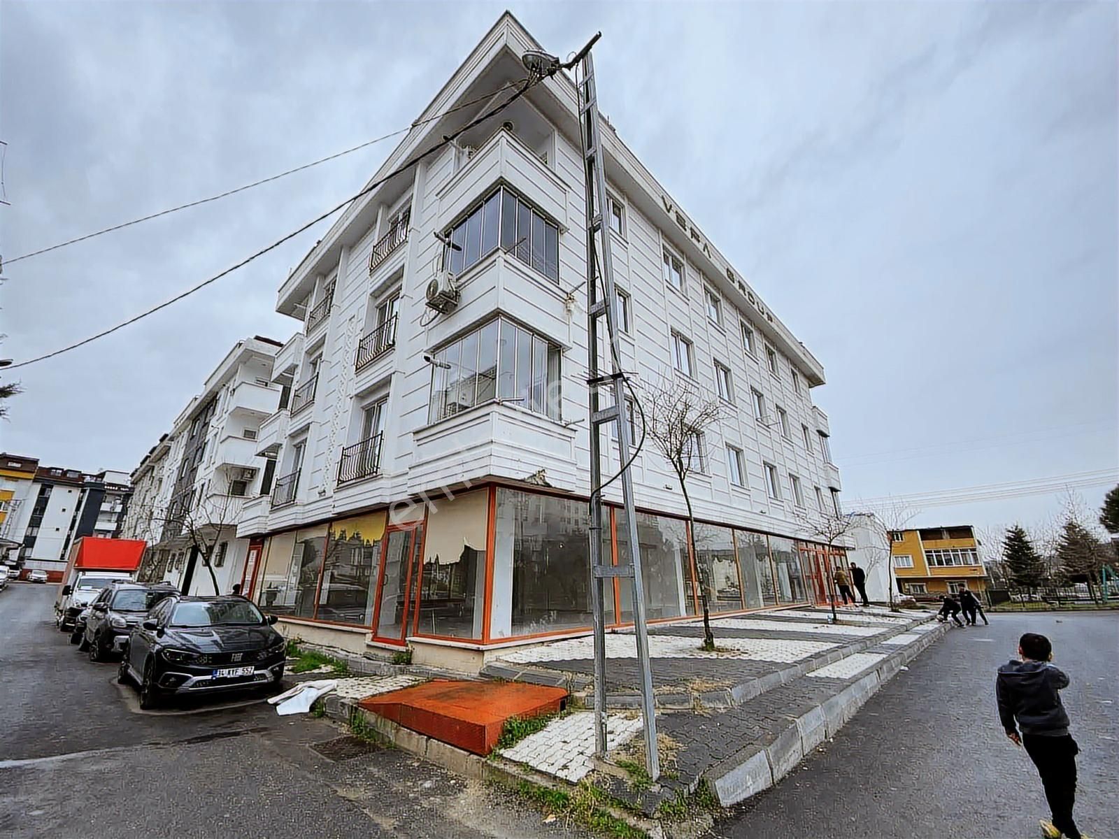 Arnavutköy Atatürk Mahallesinde Teraslı 140 M² Dubleks Fırsatı - Görsel 17