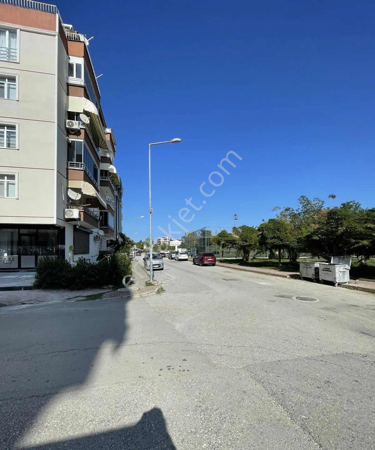 Esradan Türkiş Tramvay Altı Sahil Yürüme Mesafesi Ara Kat 3+1 - Görsel 10