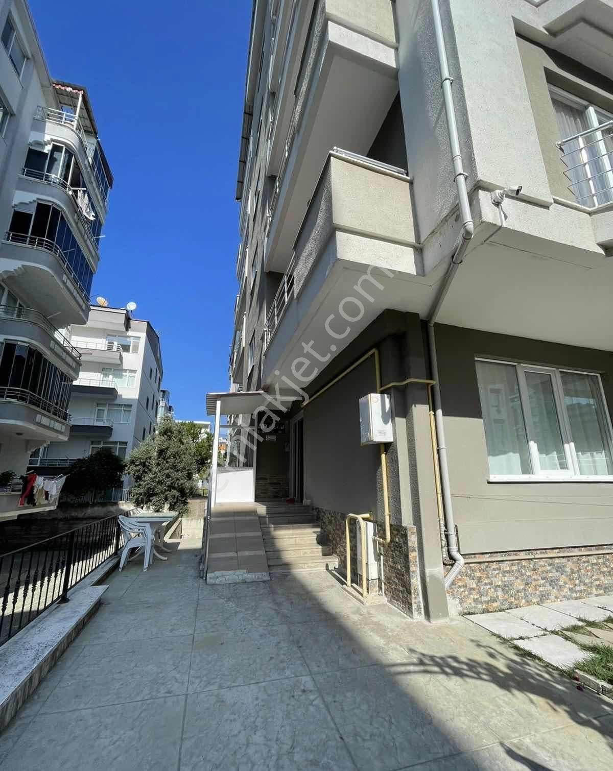 Esradan Türkiş Tramvay Altı Sahil Yürüme Mesafesi Ara Kat 3+1 - Görsel 2