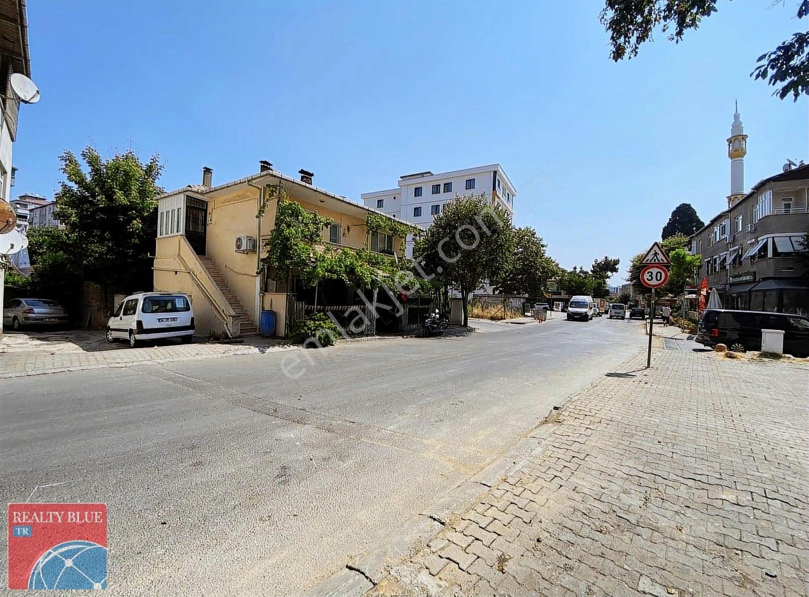 Ataşehir Ferhatpaşa Satılık 351 M2 Arsa - Görsel 2