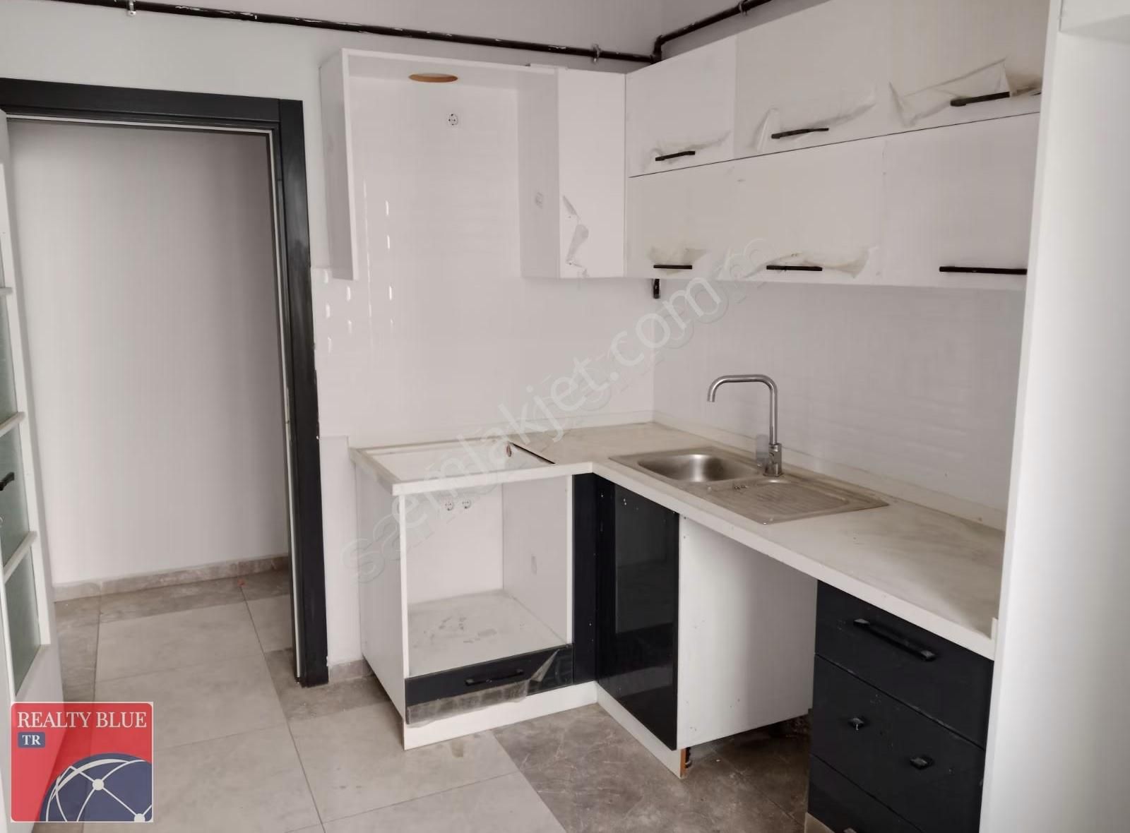 Akpınar Mah Butik Site İçerisinde Ara Kat Satılık 2+1 Daire - Görsel 21