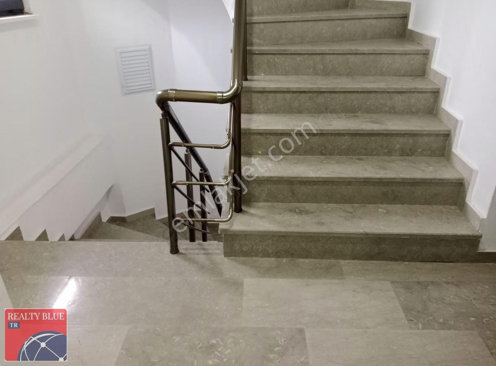 Akpınar Mah Butik Site İçerisinde Ara Kat Satılık 2+1 Daire - Görsel 12