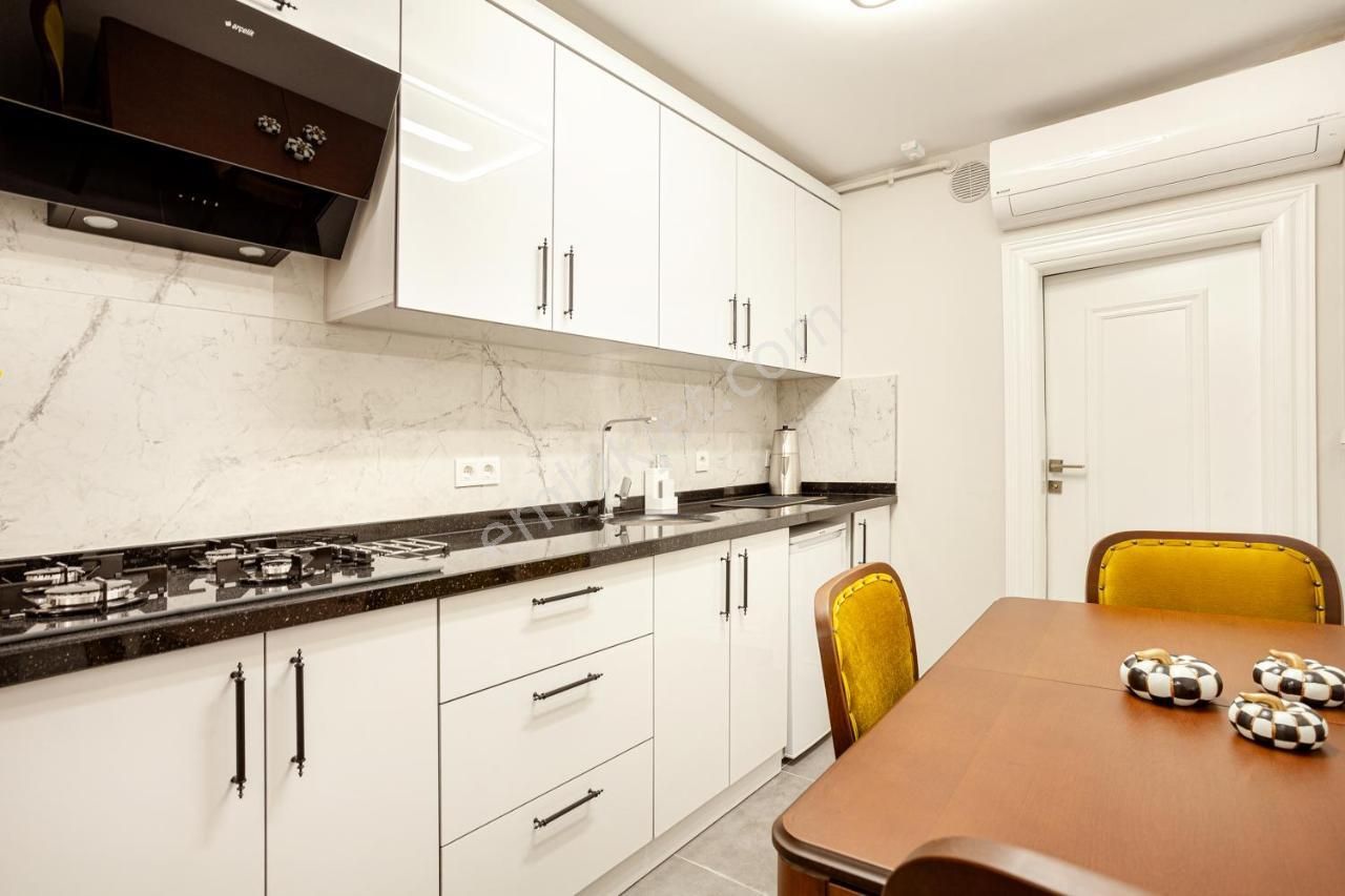 Gaziosmanpaşa Yeni Açılan Ultra Lüx Konforlu Jakuzili Ve Havuzlu Günlük Kiralık Daireler - Görsel 23