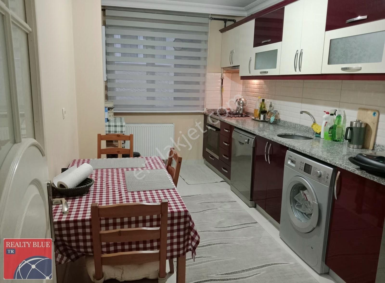 Sarıgazi Merkez'de Metroya 9 Dk Konumda Acil Satılık 2+1 Ara Kat - Görsel 16