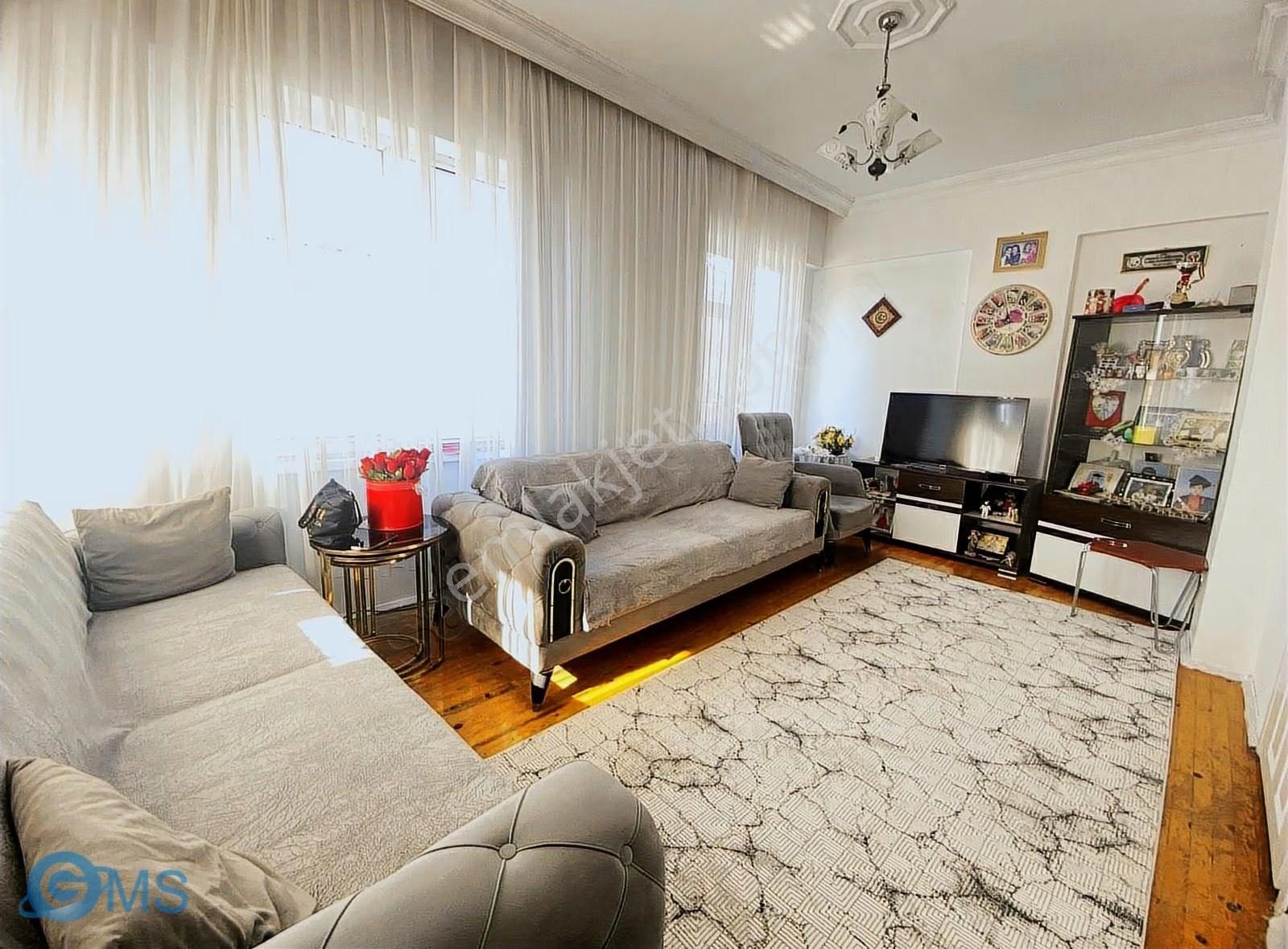 Gündoğdu Mah 2+1 Katta Ayrı Mutfak Tramvaya Yakın Merkezi Konum - Görsel 4