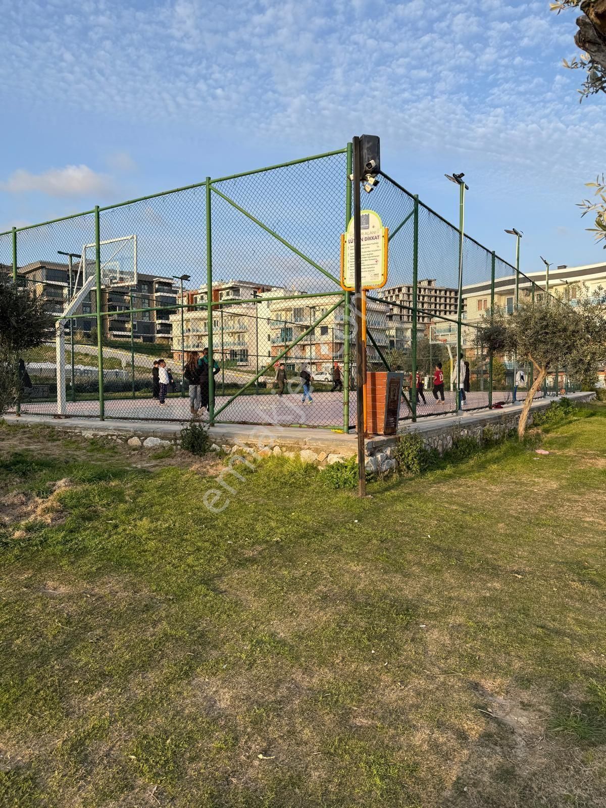 Kuşadası Havuzlu Sitede 1+1 Eşyalı Kiralık - Görsel 20
