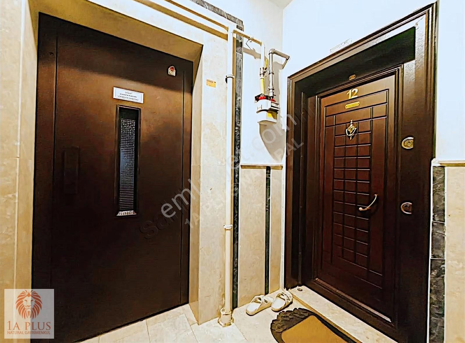 Konyaaltı'nda 5+1 210 M2 Devasa Dublex Pınarbaşı Mahallesi