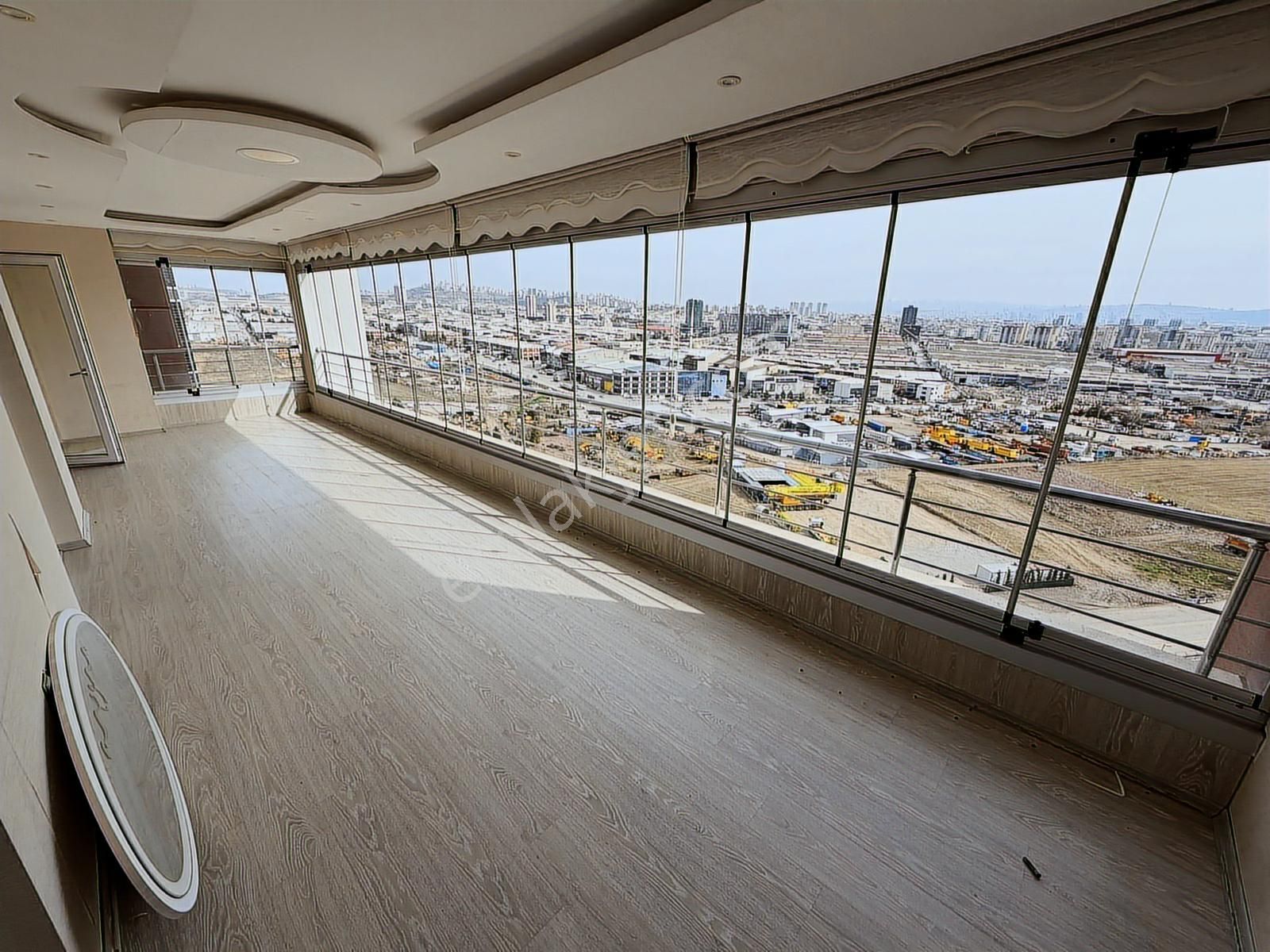 Batı Bahçe Konutlarında Site İçi Ultra Lüx Geniş 4+1 Kiralık - Görsel 3