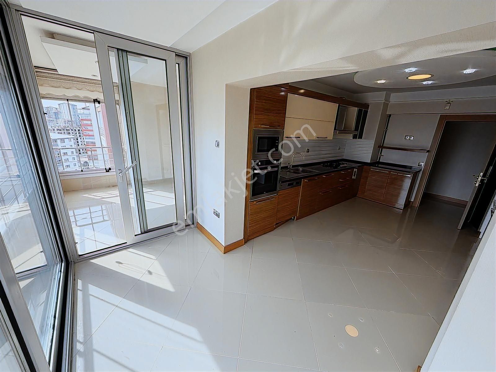 Batı Bahçe Konutlarında Site İçi Ultra Lüx Geniş 4+1 Kiralık - Görsel 8