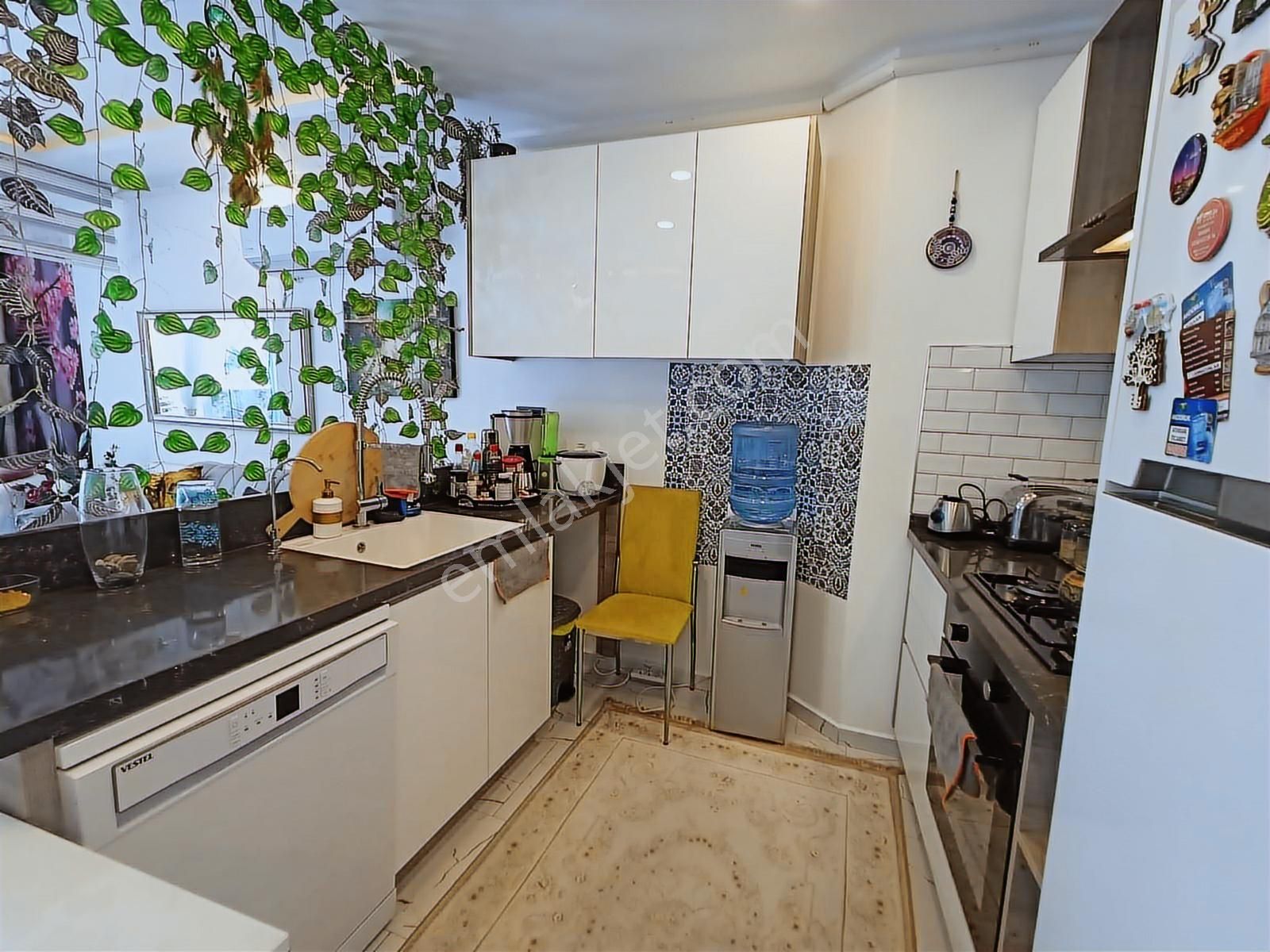 Doğalgazlı Ebeveyn Banyolu Balkonlu 1+1 Havuzlu Site Satılık - Görsel 6