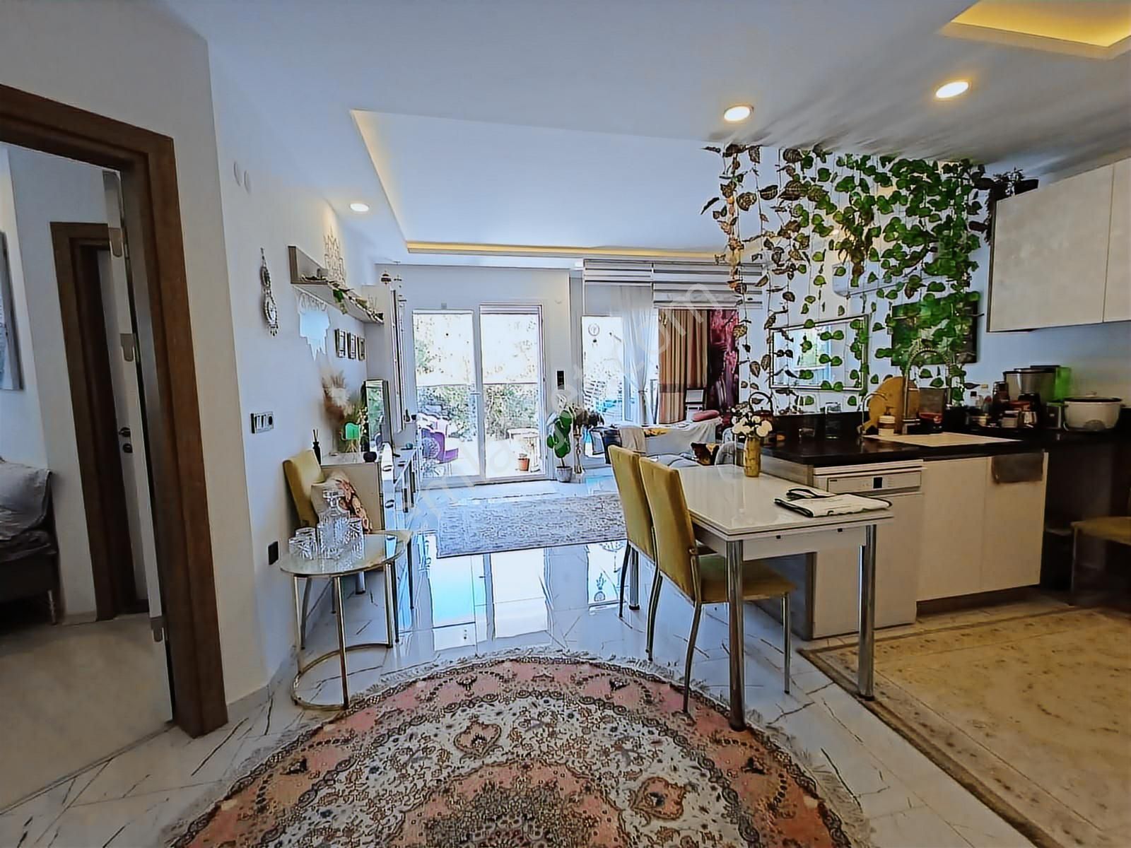 Doğalgazlı Ebeveyn Banyolu Balkonlu 1+1 Havuzlu Site Satılık - Görsel 18