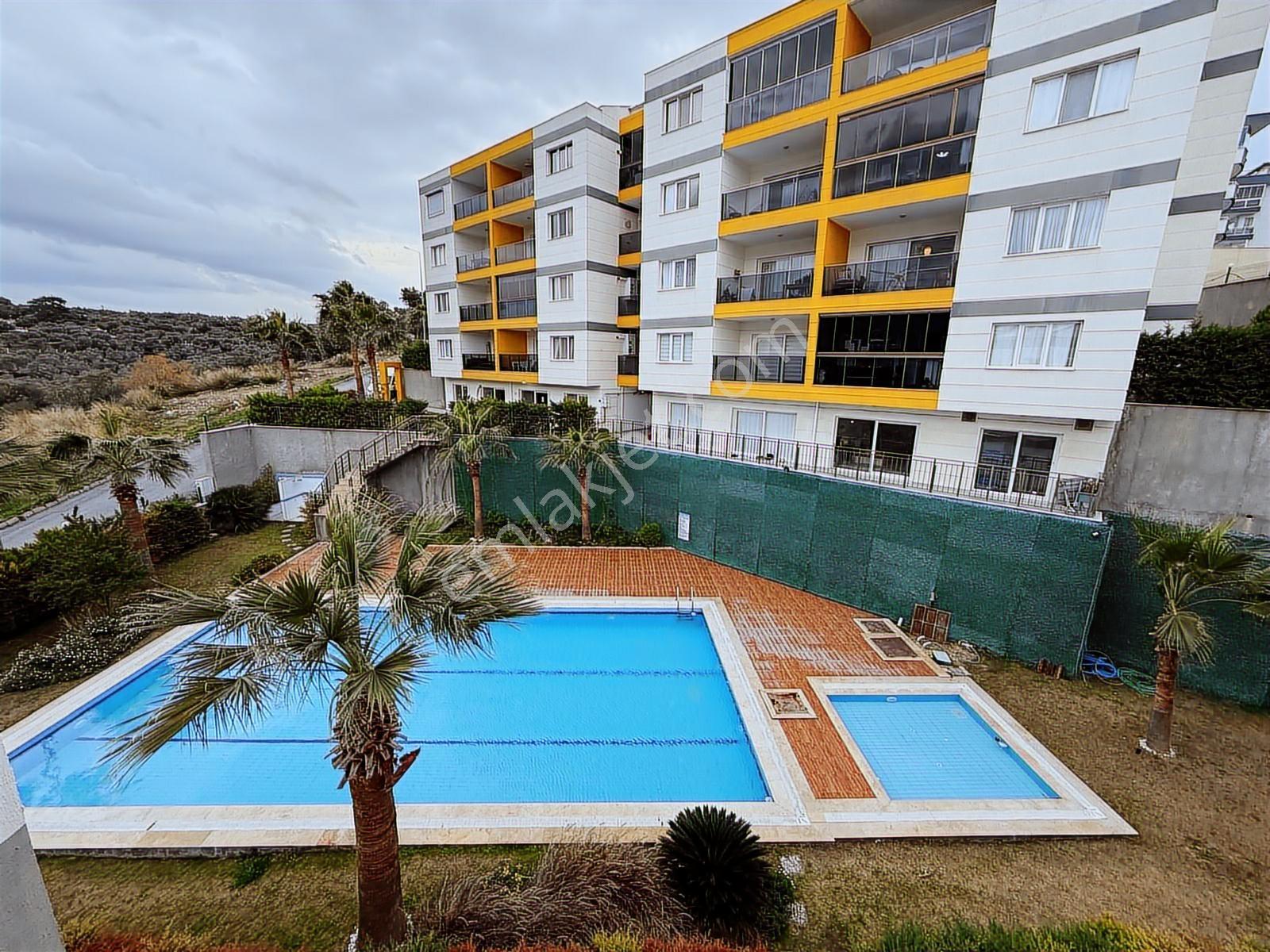 Kuşadası Merkeze Yakın Eşyalı Güvenlik Ve Havuzlu 3+1 Satılık - Görsel 7