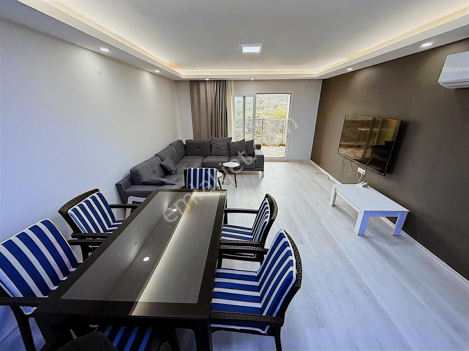 Kuşadası Merkeze Yakın Eşyalı Güvenlik Ve Havuzlu 3+1 Satılık - Görsel 13