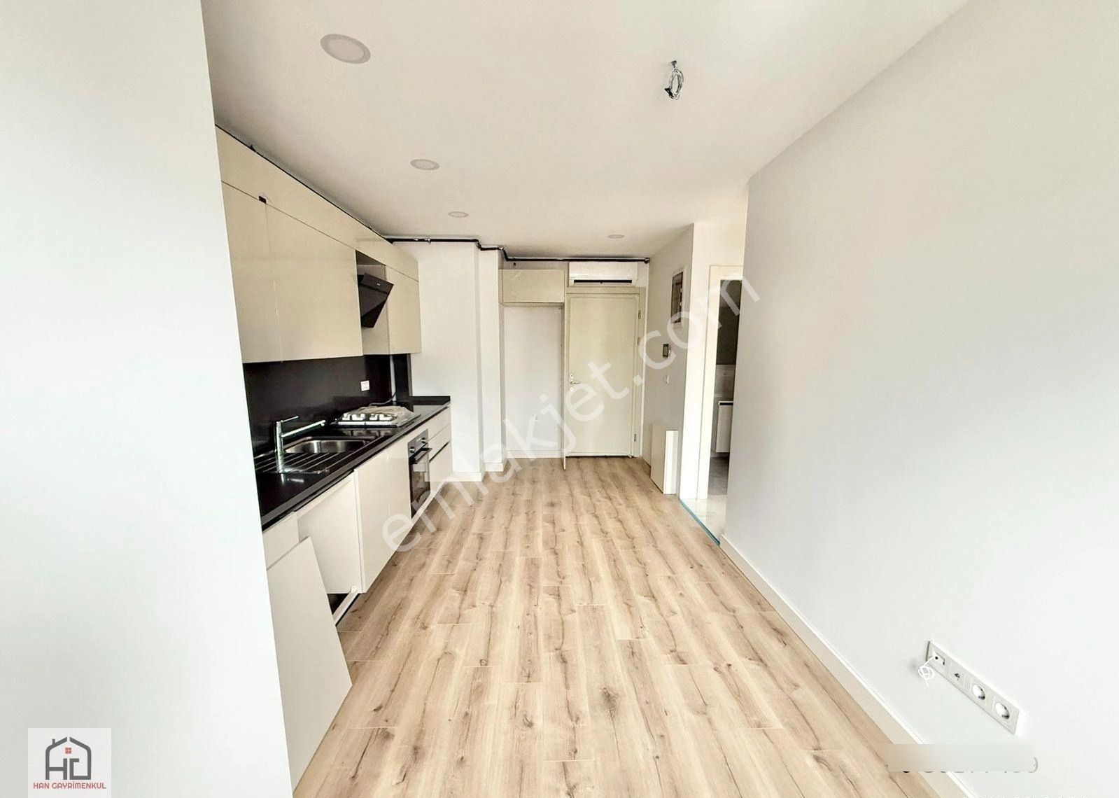 Caddebostan Hamam Sokakta 2+1 Güvenlikli Kombili Lüks Sıfır Bina - Görsel 5