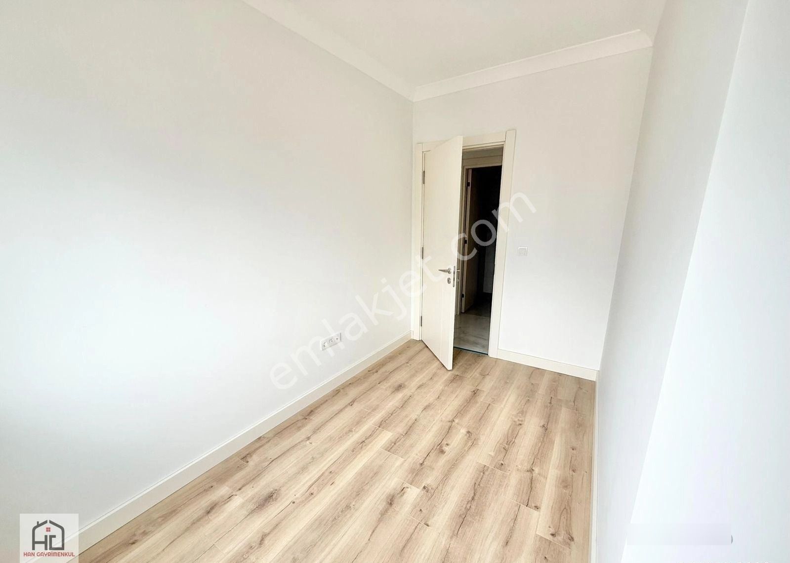Caddebostan Hamam Sokakta 2+1 Güvenlikli Kombili Lüks Sıfır Bina - Görsel 19