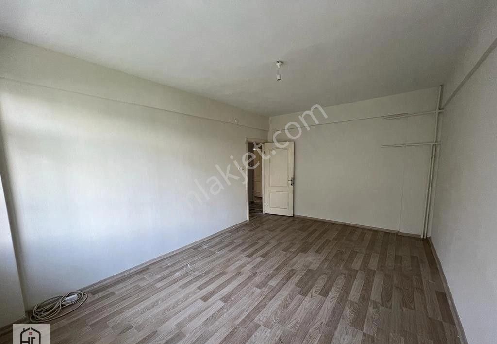 Han Emlaktan Boğaz Manzaralı 3+1 Kombili Balkonlu Kiralık Daire! - Görsel 29