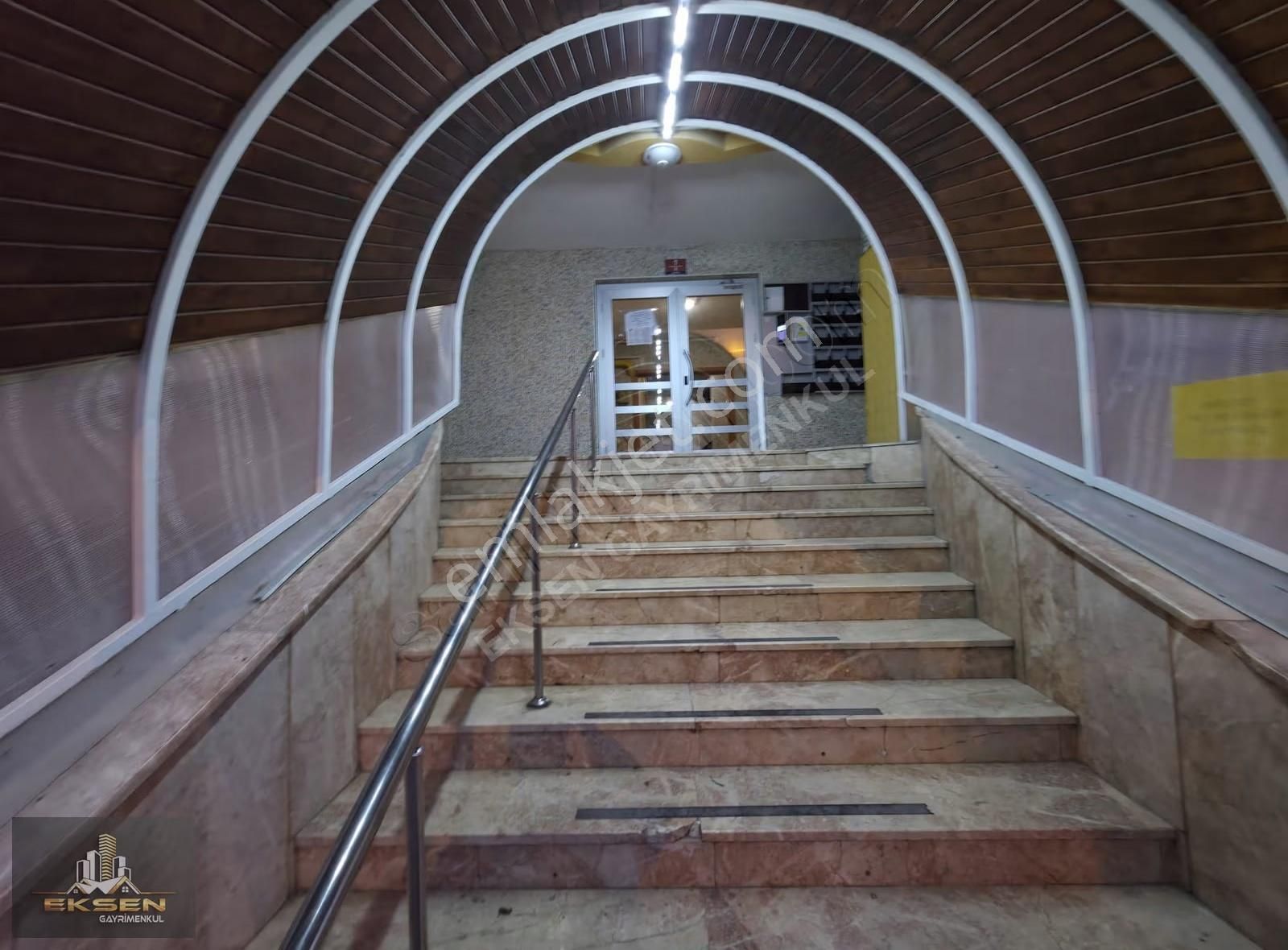 Eksen'den Site İçerisinde Ara Kat Manzaralı Güvenlikli 3+1 Daire - Görsel 19