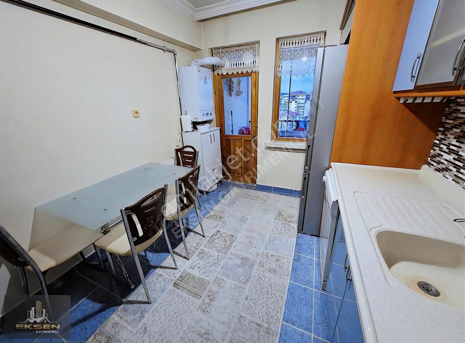 Eksen'den Site İçerisinde Ara Kat Manzaralı Güvenlikli 3+1 Daire - Görsel 2