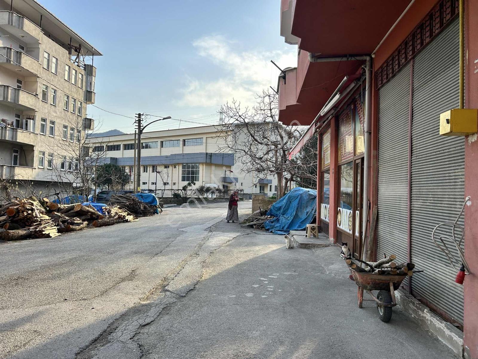 Sürmene'de Devren Kiralık Fırın - Görsel 13