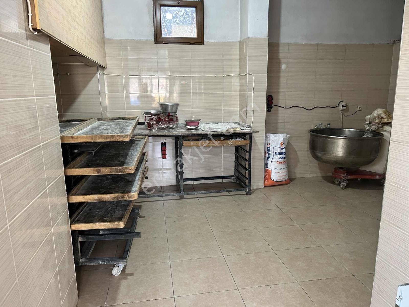 Sürmene'de Devren Kiralık Fırın - Görsel 6