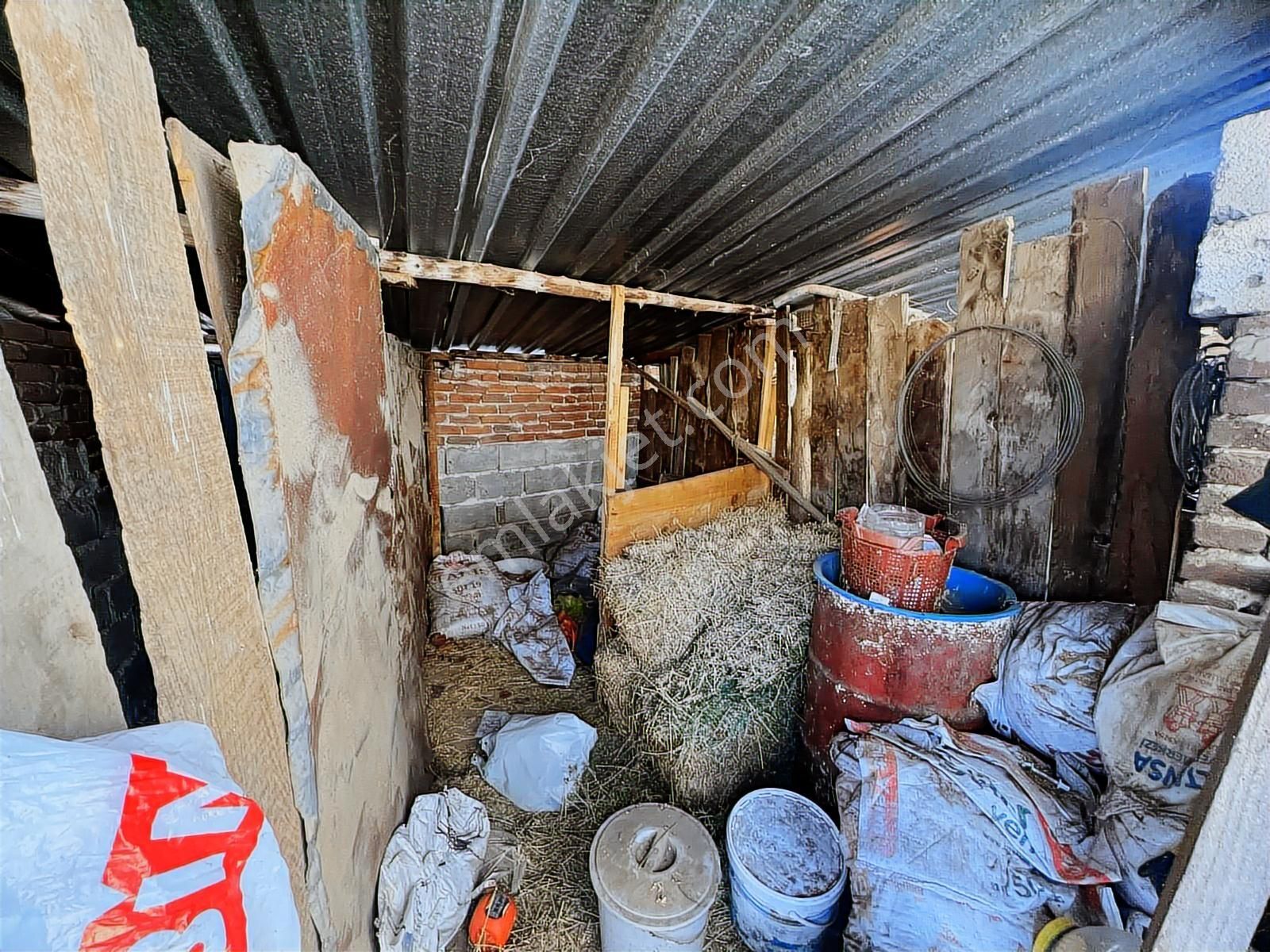 Bergama Kozak Yukarıbey'de Satılık Bahçeli Müstakil Ev - Görsel 15