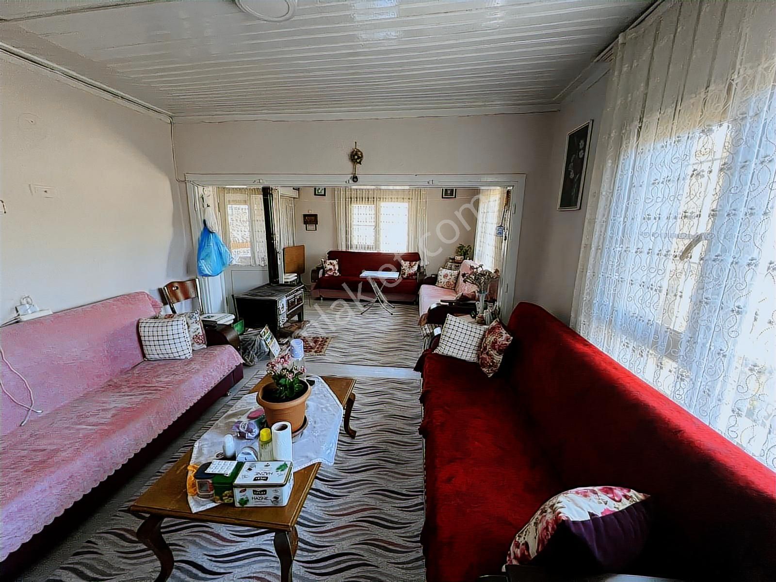 Bergama Kozak Yukarıbey'de Satılık Bahçeli Müstakil Ev - Görsel 12