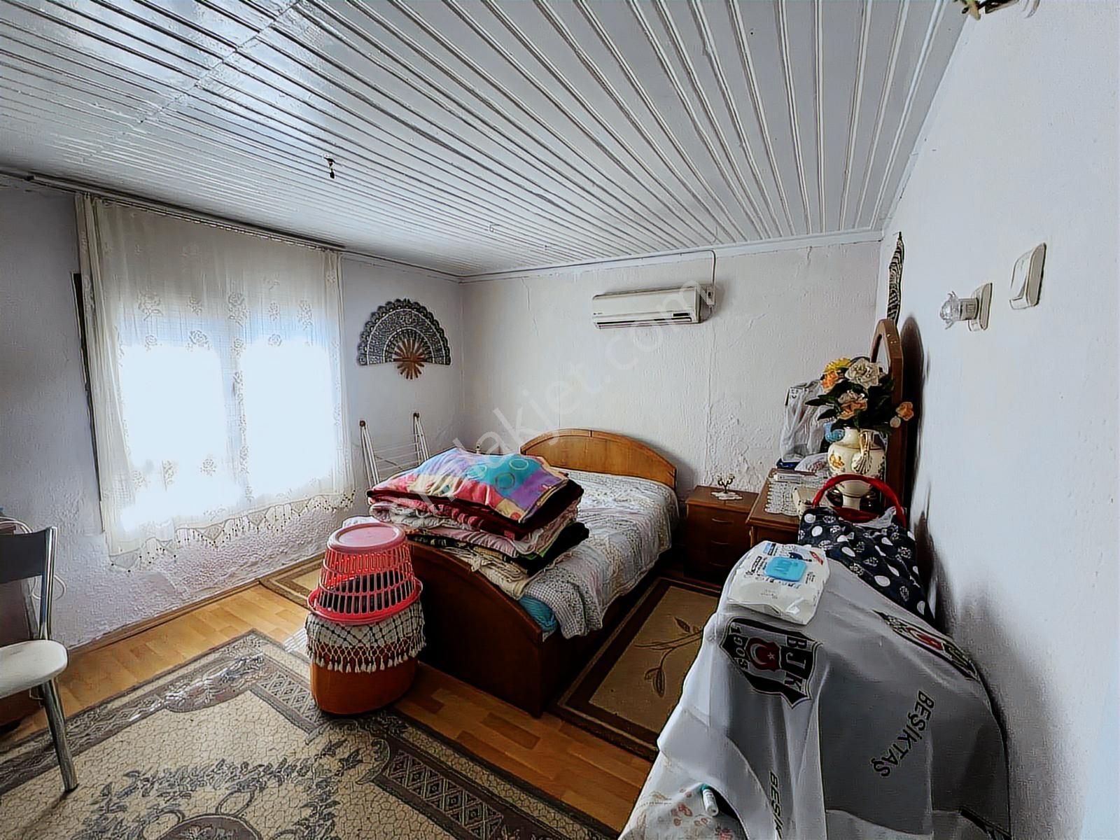 Bergama Kozak Yukarıbey'de Satılık Bahçeli Müstakil Ev - Görsel 26