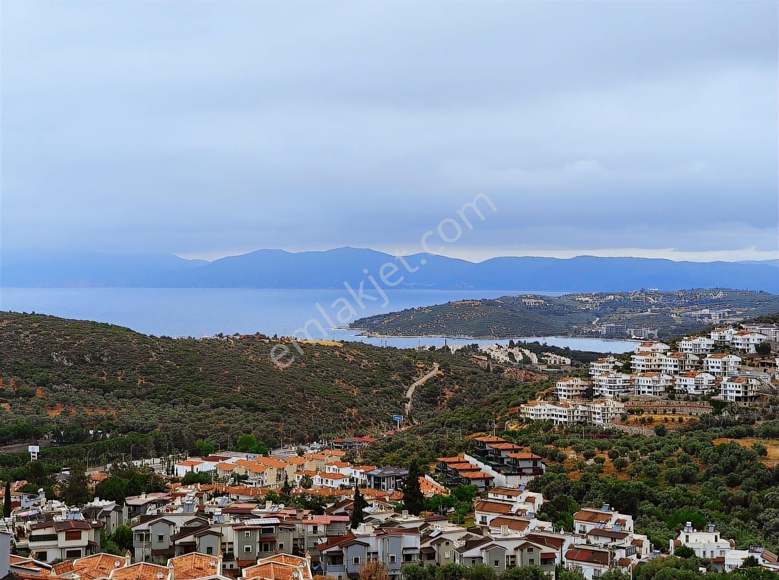 Kuşadasında Emsallerinden Çok Ucuz, Satılık, 5+2 Geniş Villa - Görsel 31