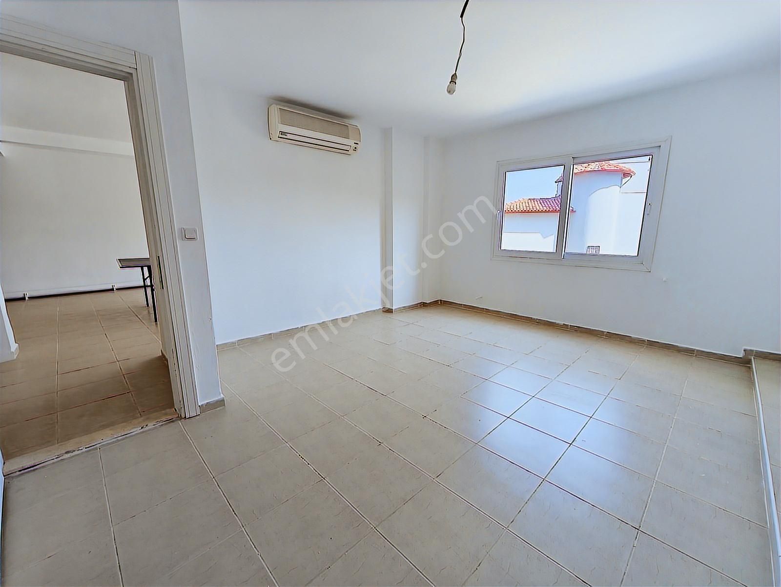 Kuşadasında Emsallerinden Çok Ucuz, Satılık, 5+2 Geniş Villa - Görsel 25