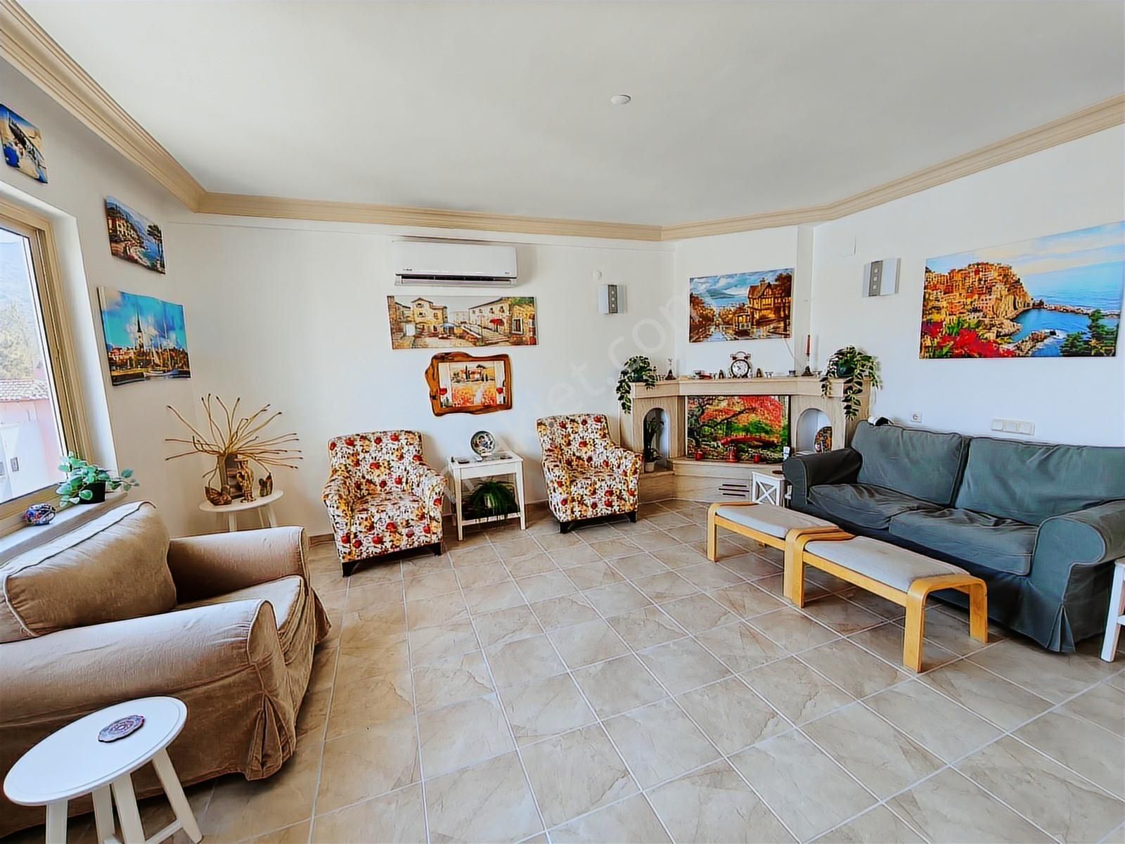 Kuşadasında Emsallerinden Çok Ucuz, Satılık, 5+2 Geniş Villa - Görsel 18