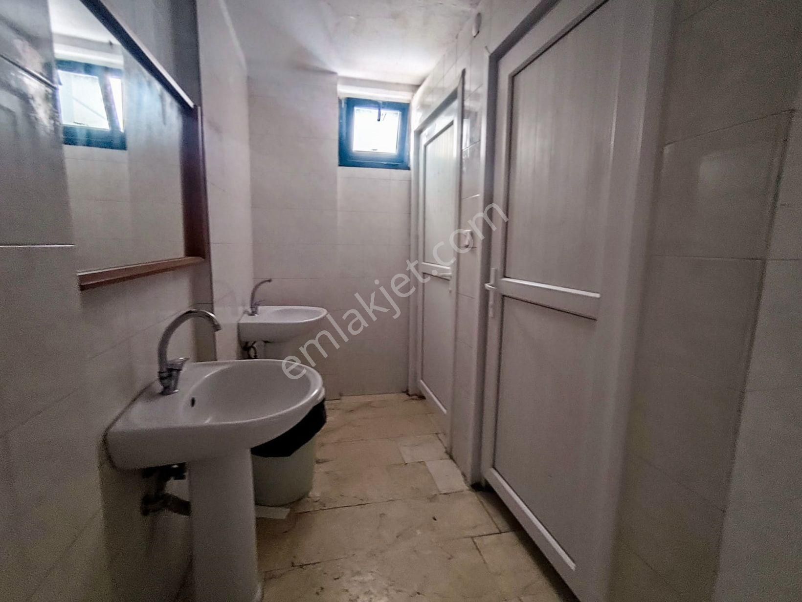 Mertcan Dan E5' Paralel 450m2 Kullanıma Hazır Kiralık İş Yeri - Görsel 23